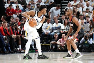 奇兵！泰森15中11轰24分，第三节独砍16分