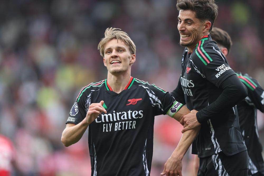 孔帕尼：格纳布里在伦敦表现好？不管信心来自哪，有用就行